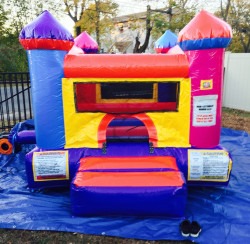 mini201st20inflate 1744572846 Mini Castle W/Ball Pit (Toddler)